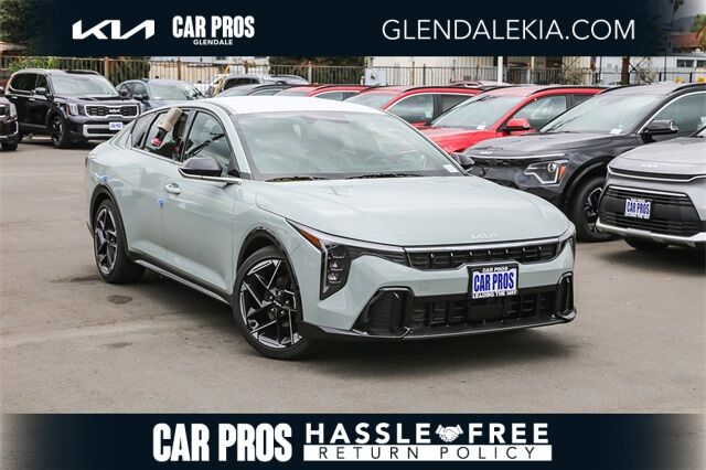 2025 Kia K4 GT-Line