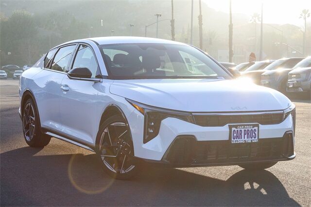 2025 Kia K4 GT-Line
