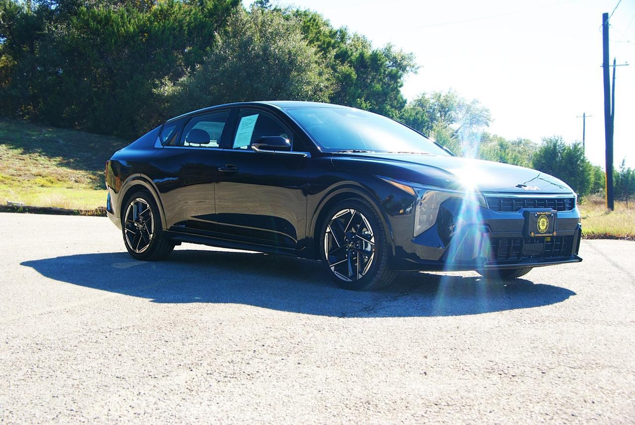 2025 Kia K4 GT-Line