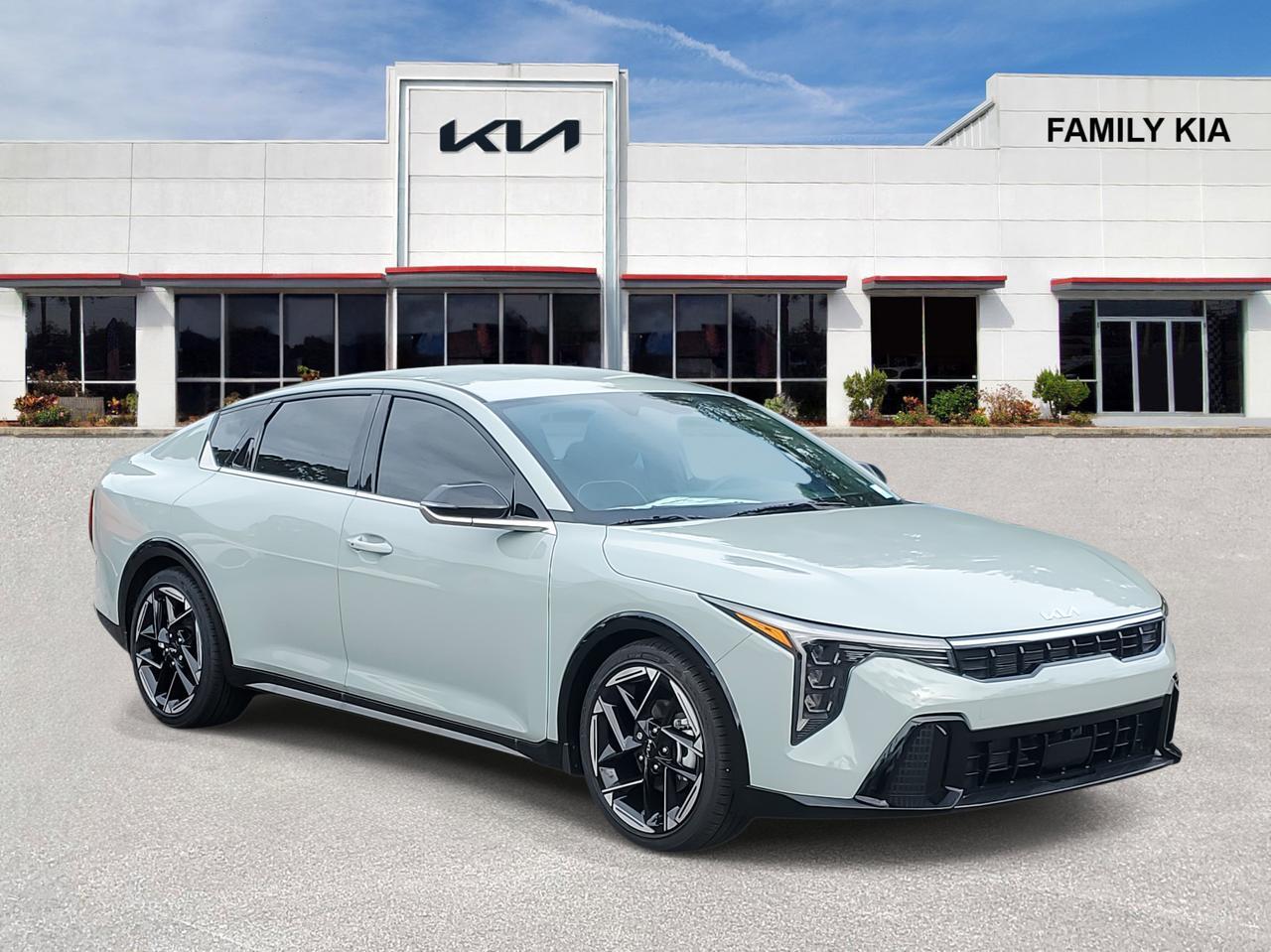 2025 Kia K4 GT-Line