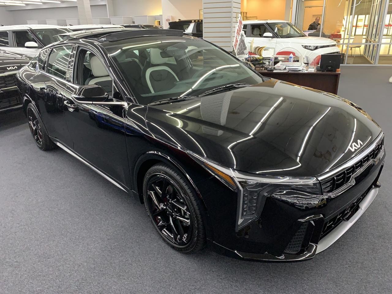 2025 Kia K4 GT-Line Turbo FWD