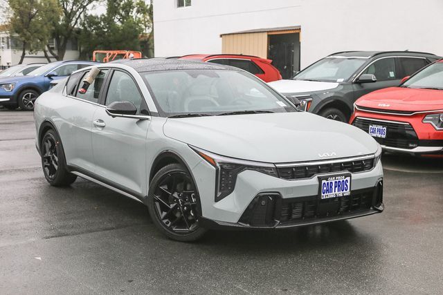 2025 Kia K4 GT-Line Turbo