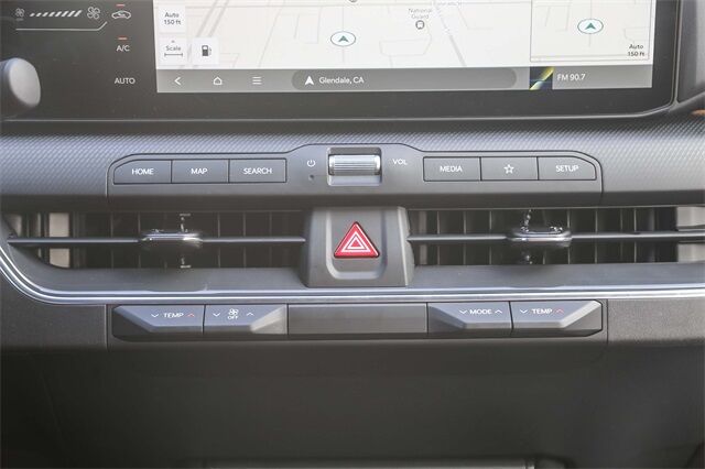 2025 Kia K4 GT-Line Turbo photo 4