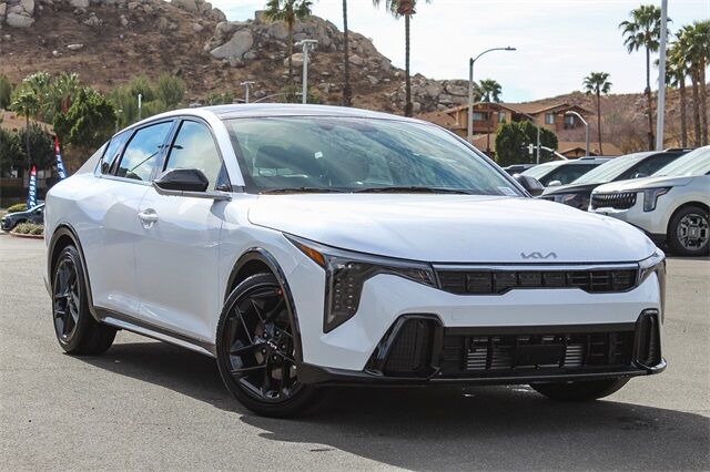 2025 Kia K4 GT-Line Turbo