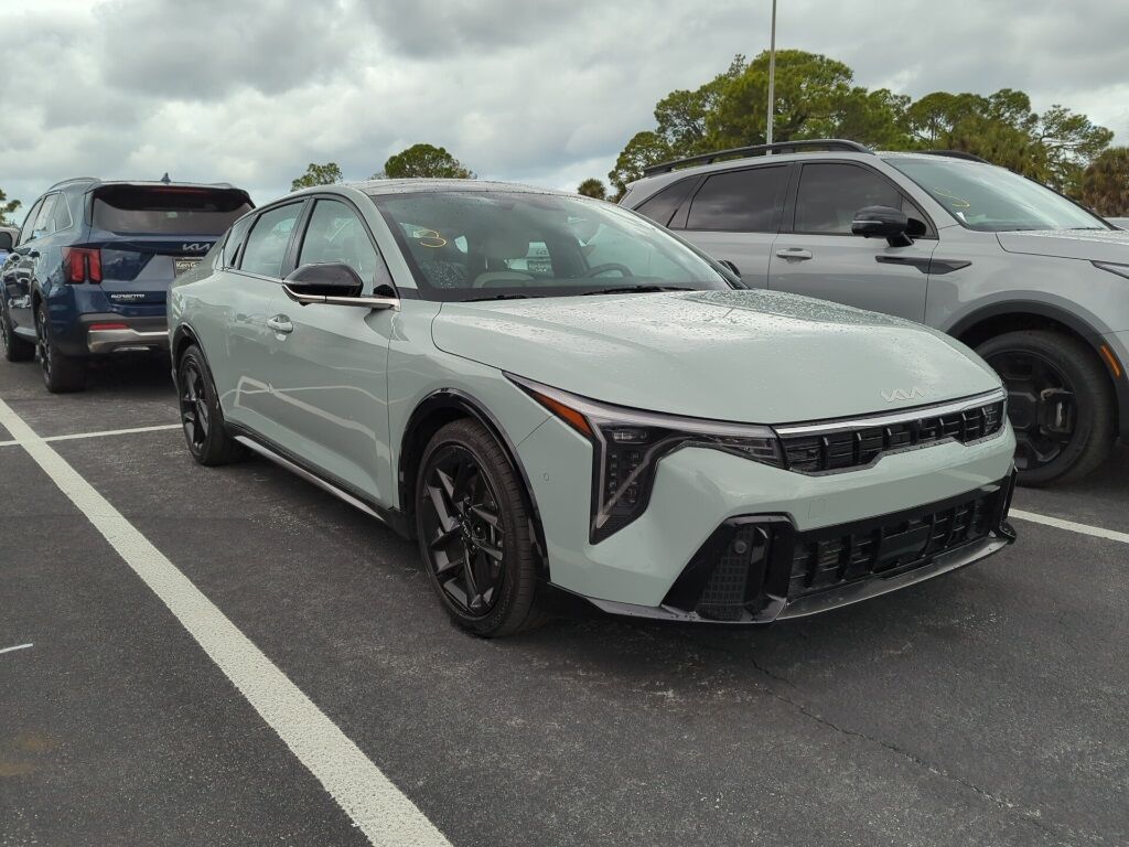 2025 Kia K4 GT-Line Turbo
