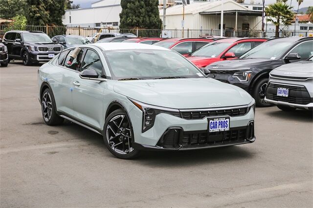 2025 Kia K4 GT-Line