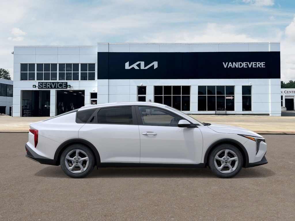 2025 Kia K4 LX Akron OH