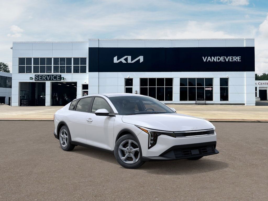 2025 Kia K4 LX Akron OH