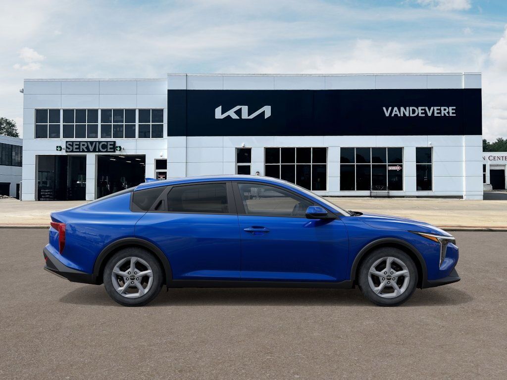 2025 Kia K4 LX Akron OH