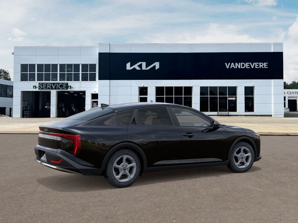2025 Kia K4 LX Akron OH