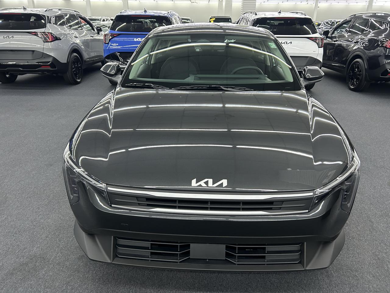 2025 Kia K4 LX FWD