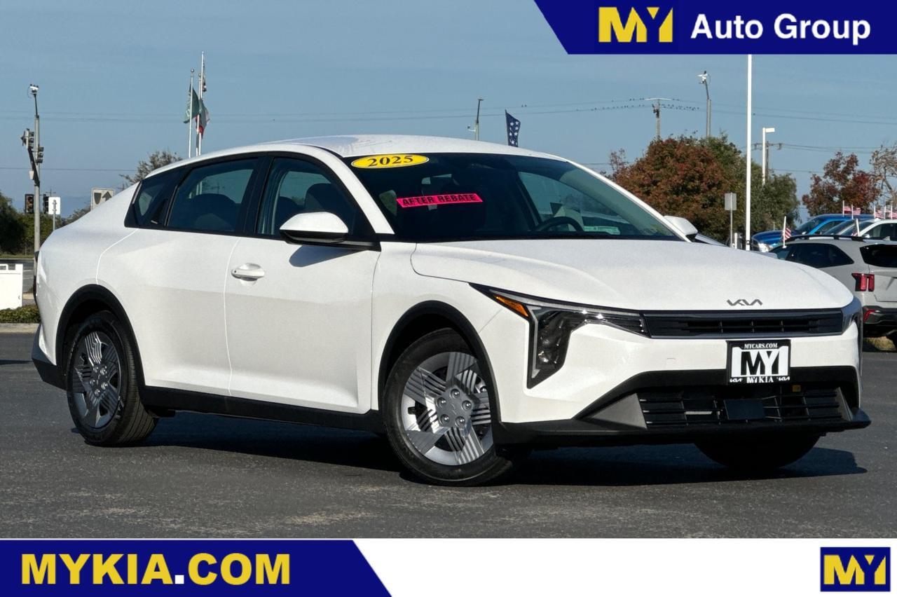 2025 Kia K4 LX