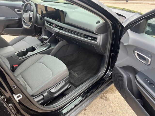 2025 Kia K4 LX Whitecourt AB