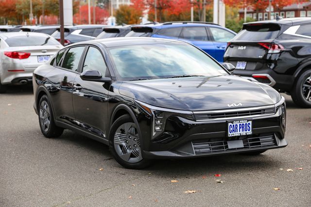 2025 Kia K4 LX