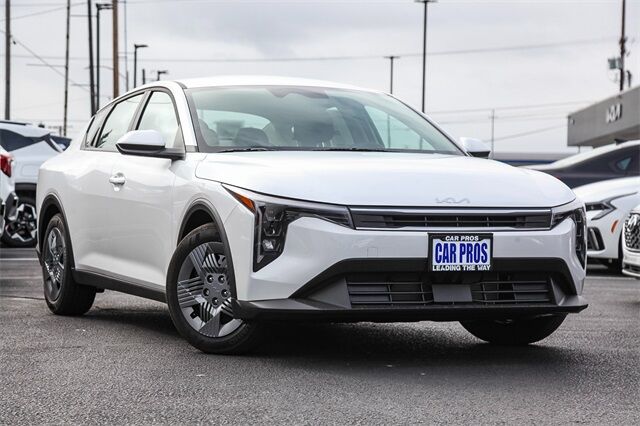 2025 Kia K4 LX