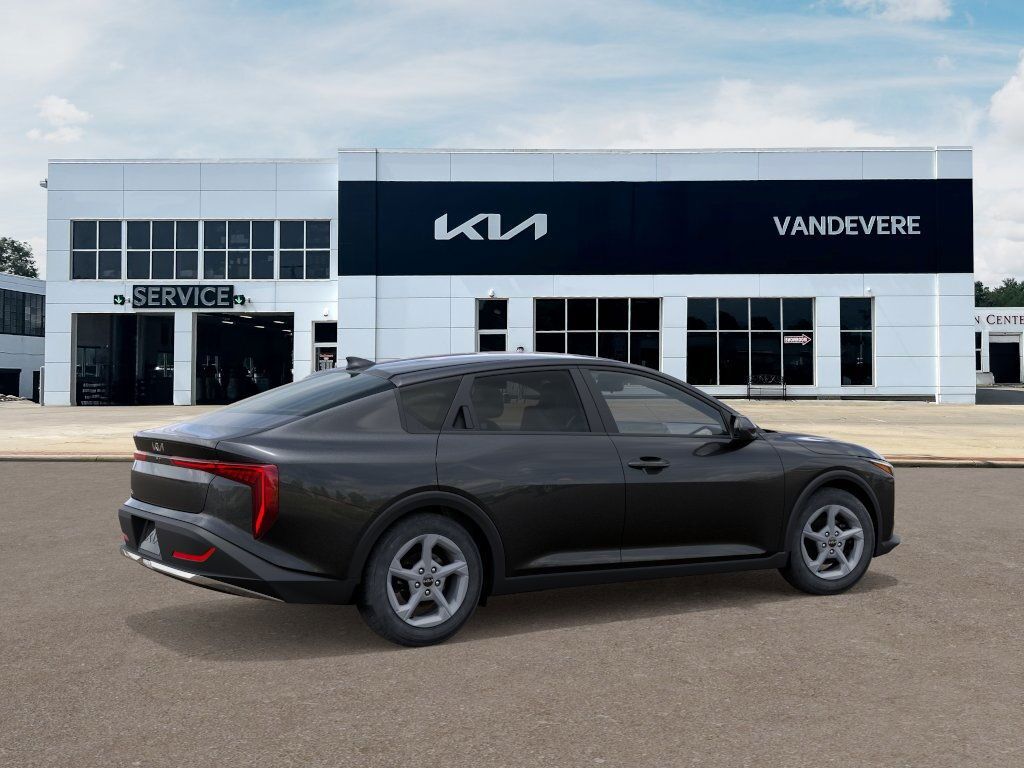 2025 Kia K4 LXS Akron OH