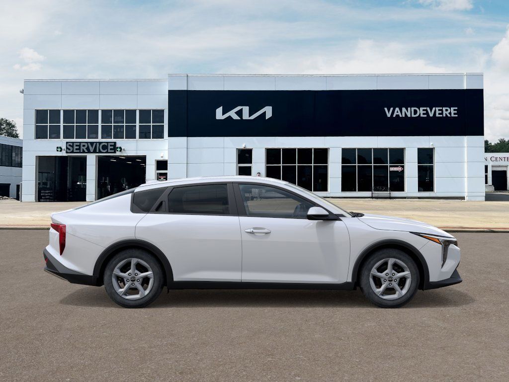 2025 Kia K4 LXS Akron OH