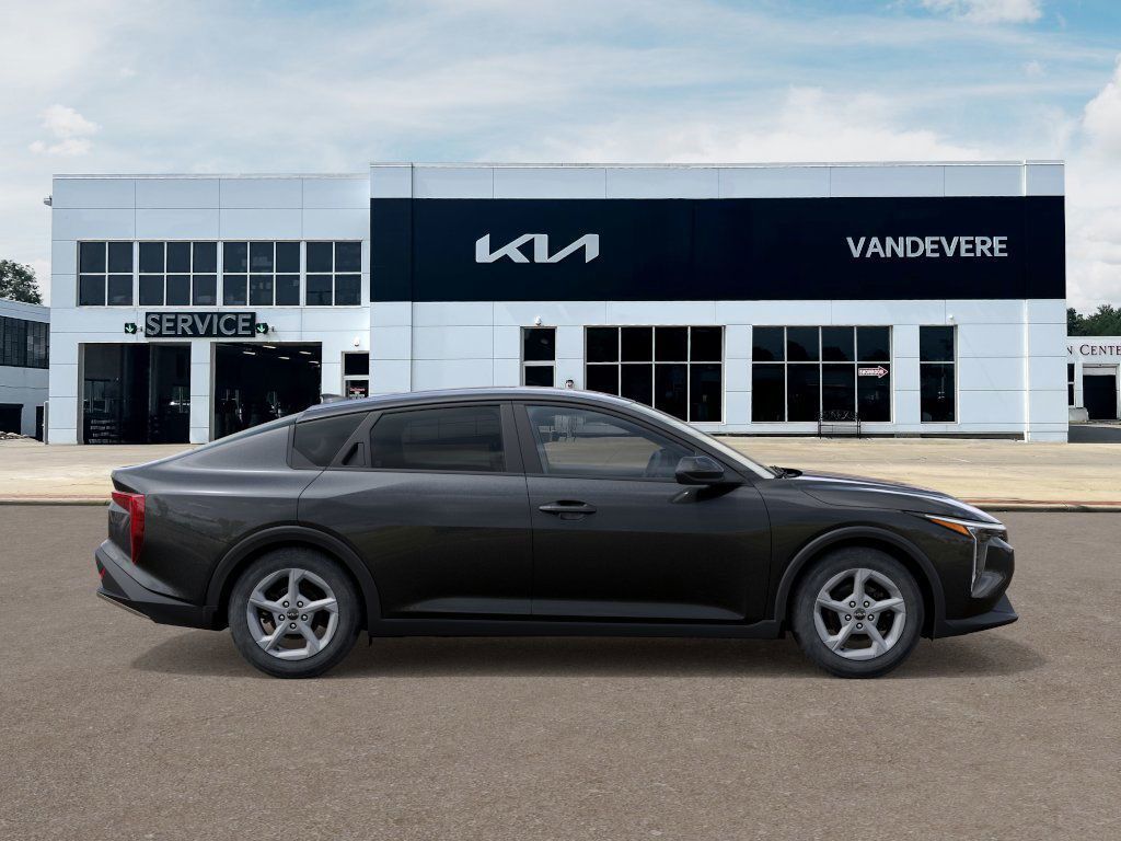 2025 Kia K4 LXS Akron OH