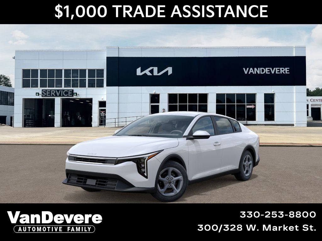 New 2025 Kia K4 LXS FWD