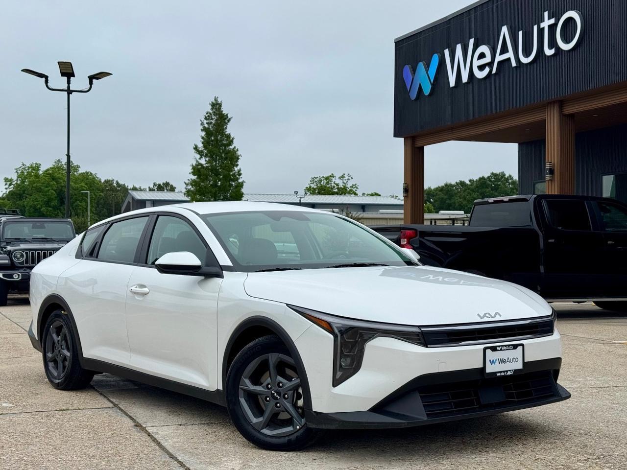 2025 Kia K4 LXS