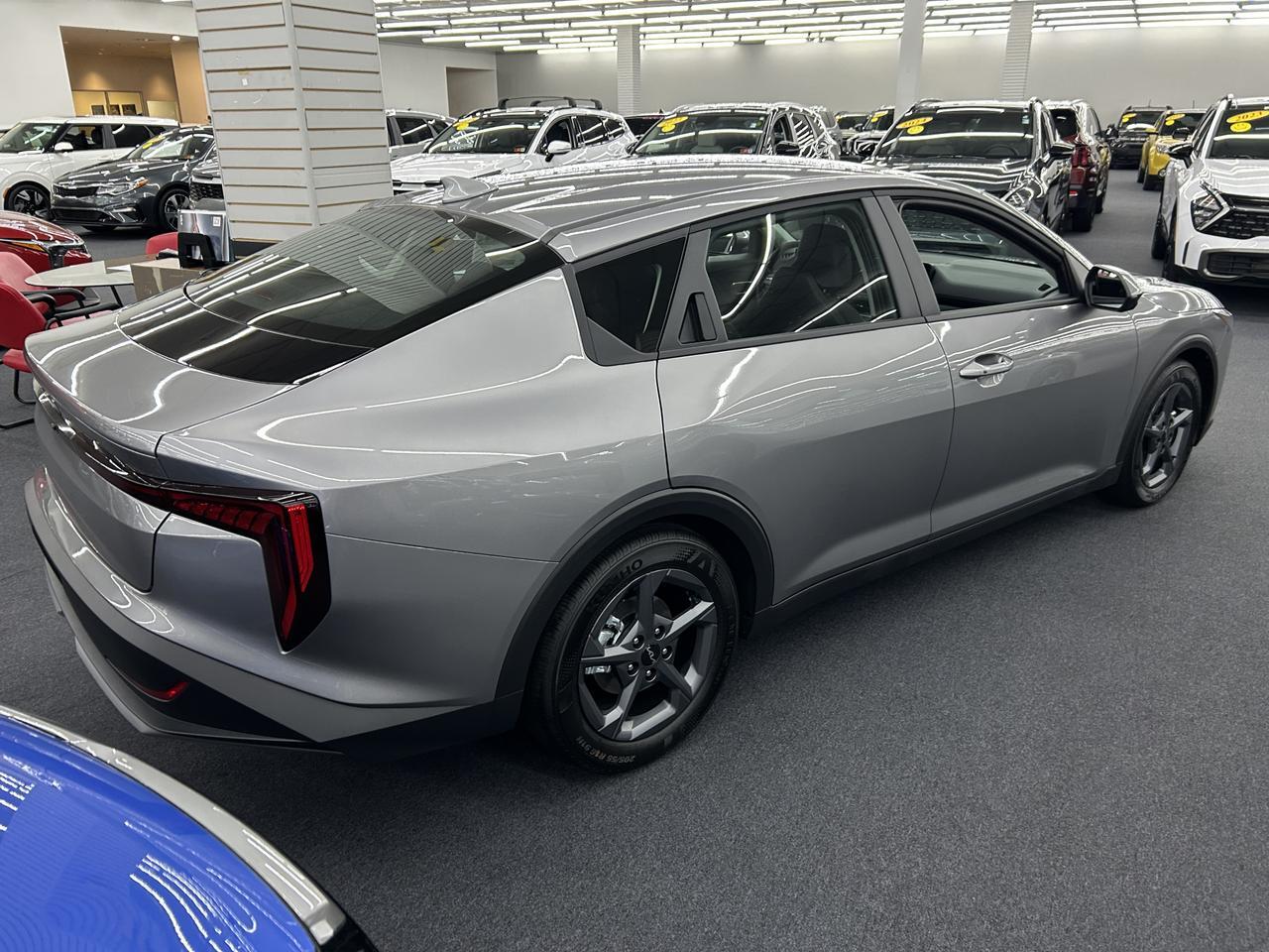 2025 Kia K4 LXS Benwood WV