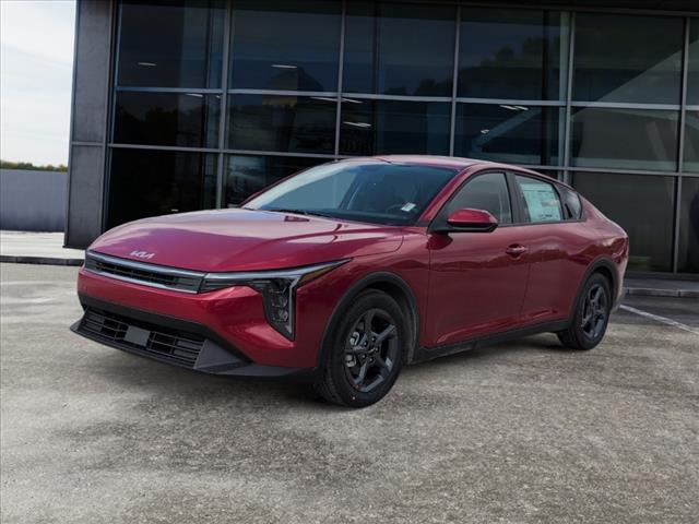 2025 Kia K4 LXS photo 2