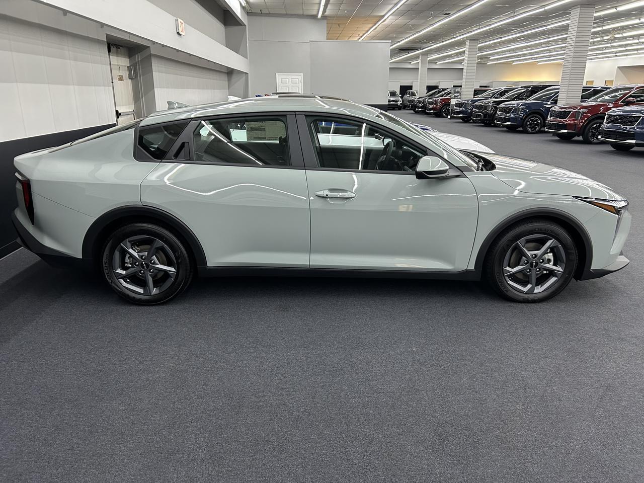 2025 Kia K4 LXS FWD Benwood WV