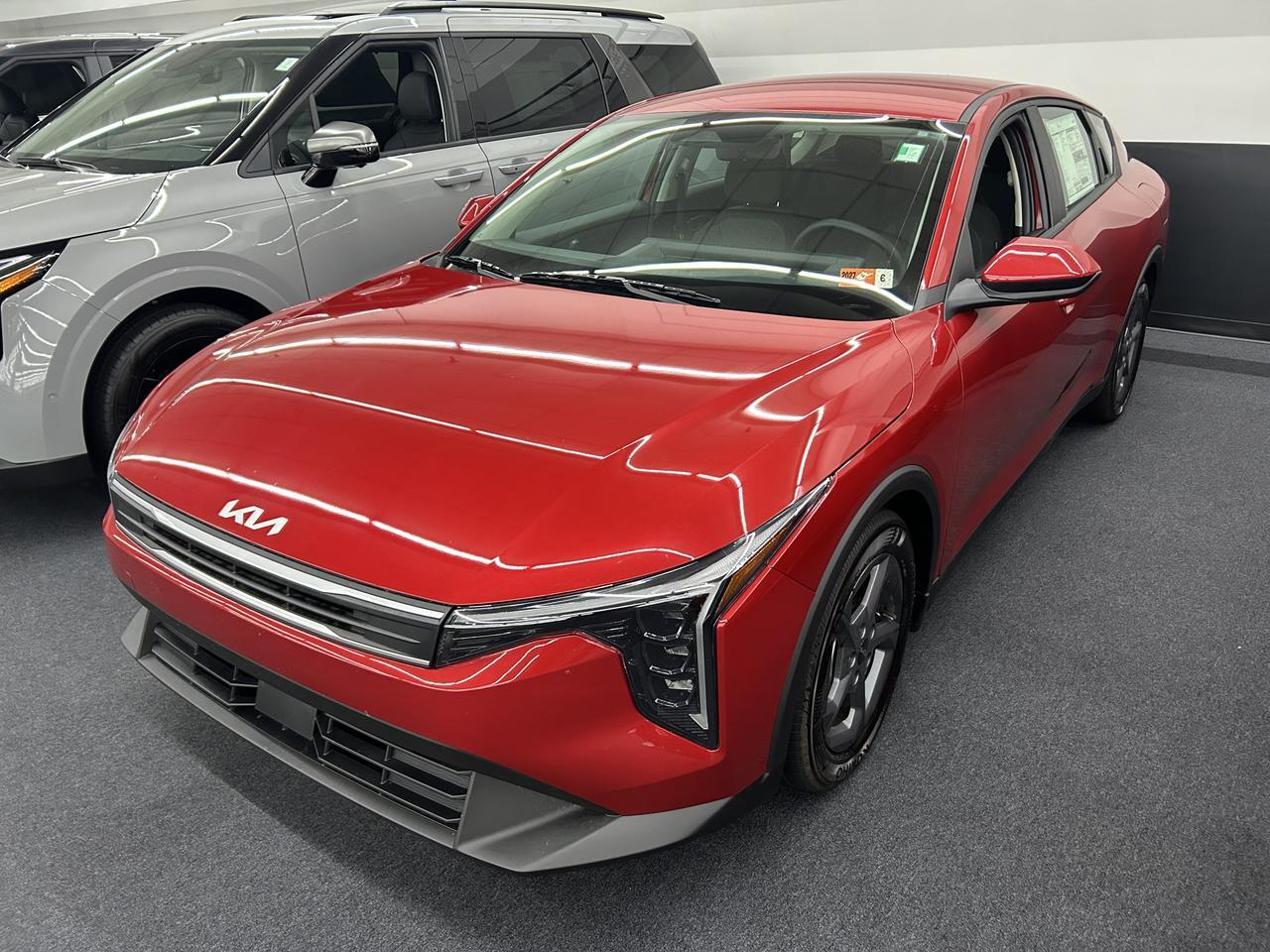 2025 Kia K4 LXS FWD