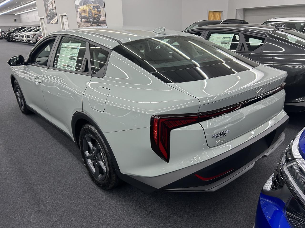 2025 Kia K4 LXS FWD Benwood WV