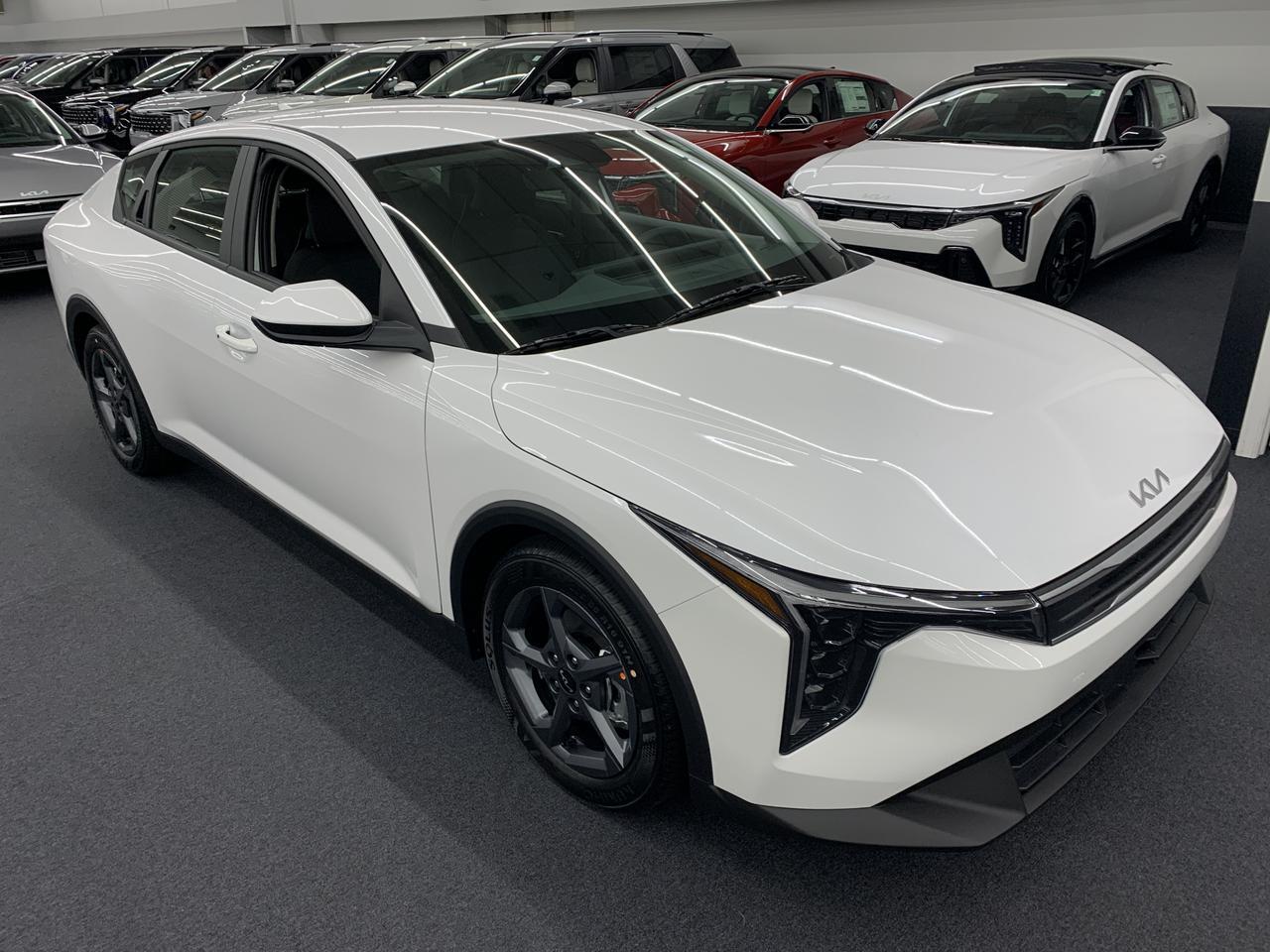 2025 Kia K4 LXS FWD Benwood WV