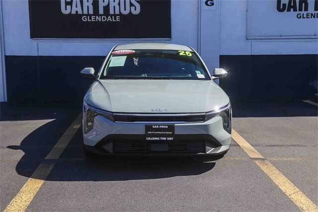 2025 Kia K4 LXS