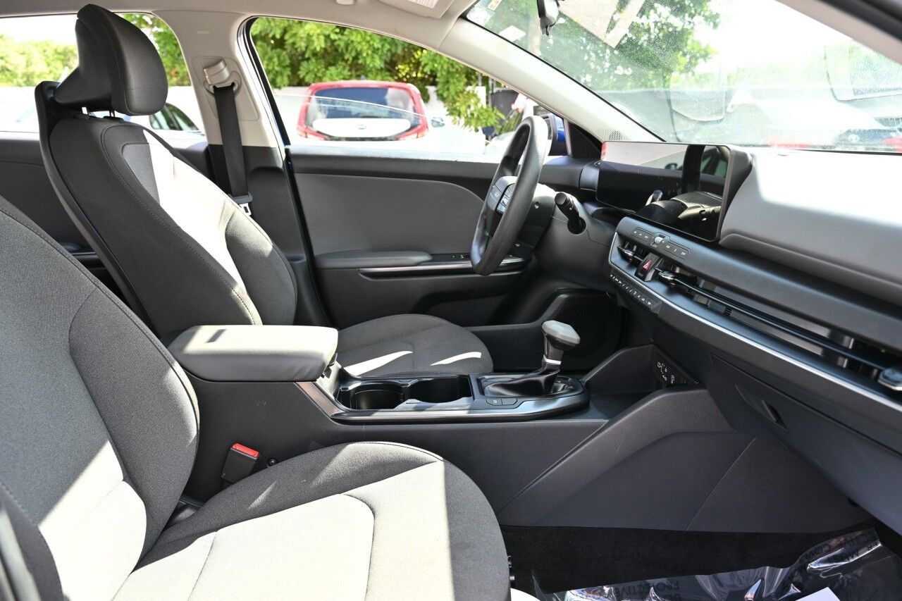 2025 Kia K4 LXS Doral FL