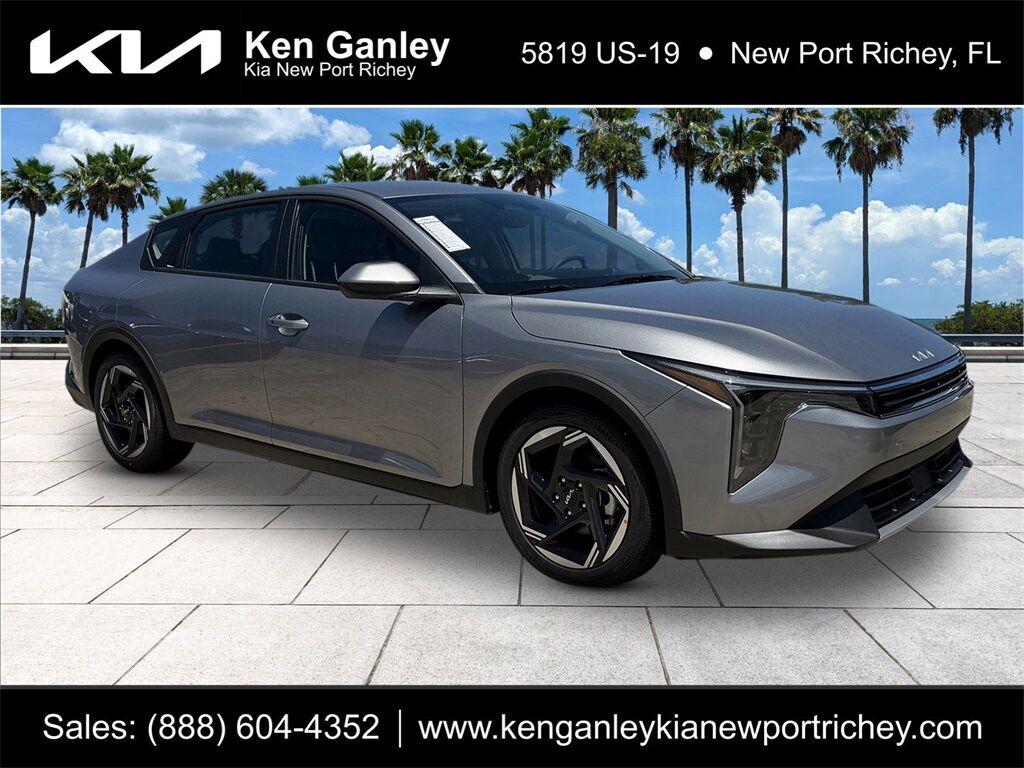 2025 Kia K4 LXS Oshkosh WI