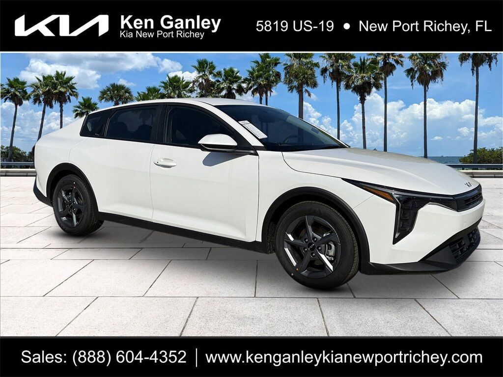 2025 Kia K4 LXS Oshkosh WI