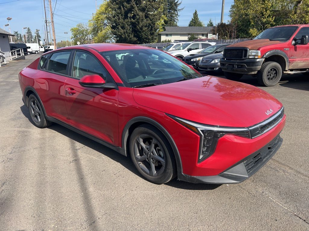 2025 Kia K4 LXS
