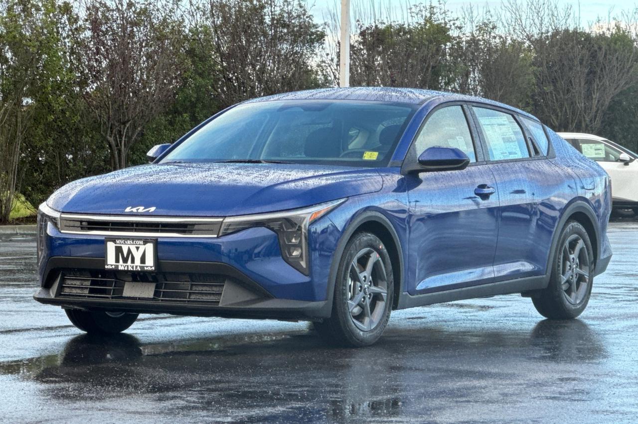 2025 Kia K4 LXS Salinas CA