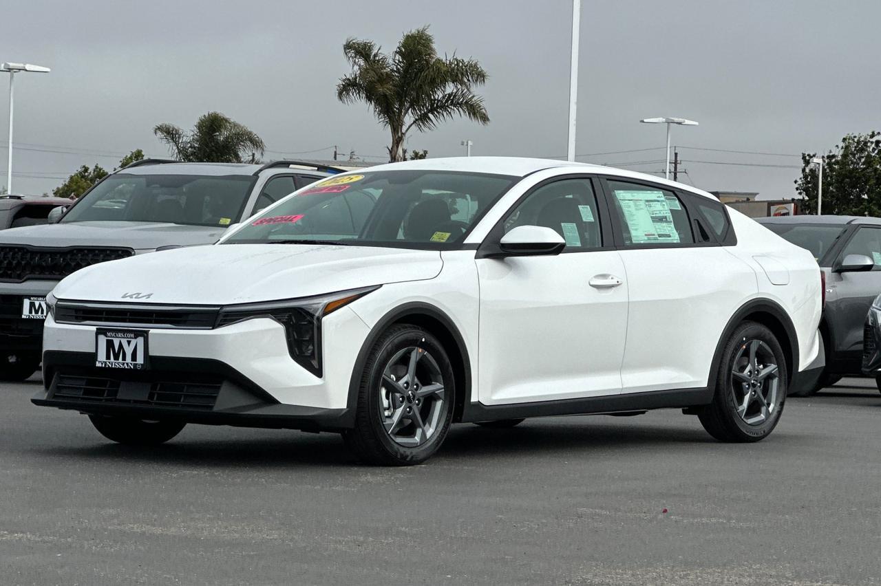 2025 Kia K4 LXS Salinas CA