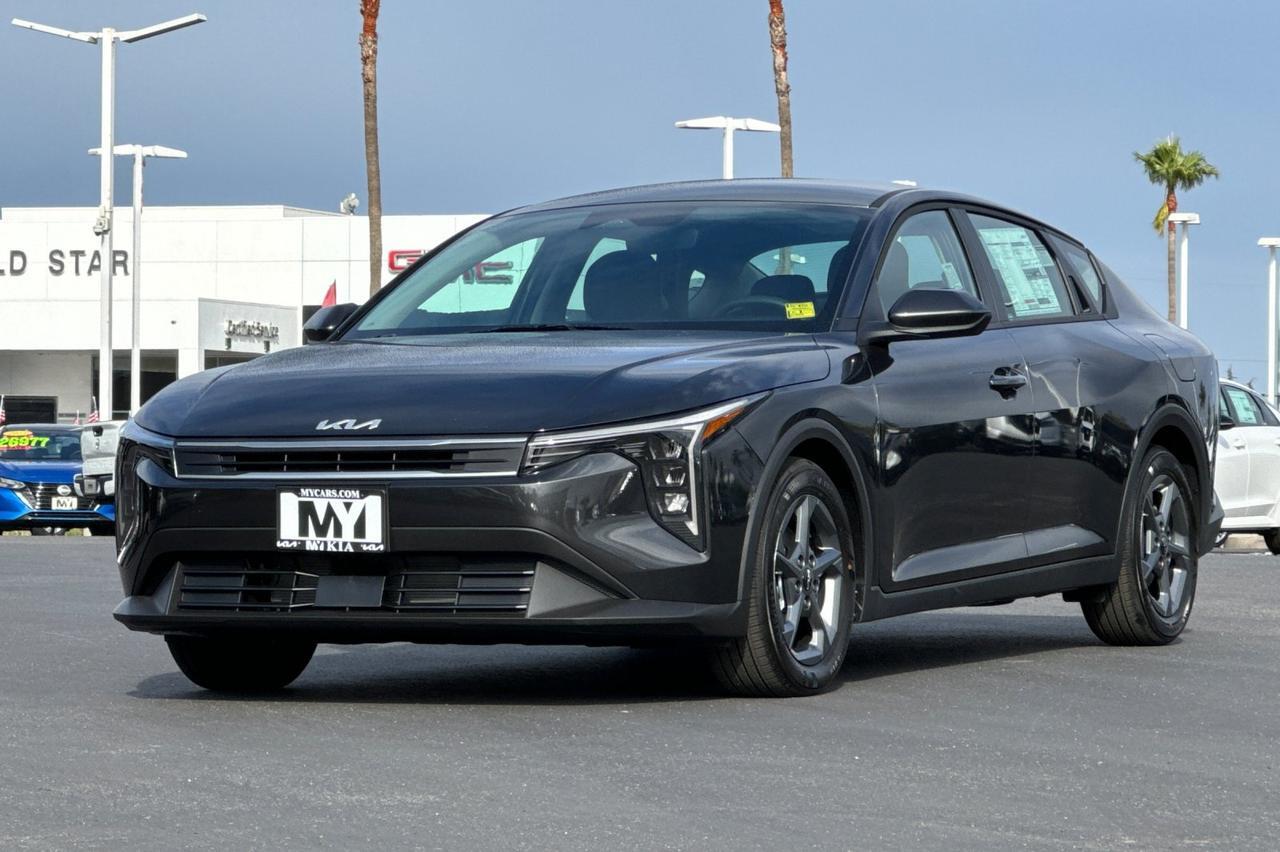 2025 Kia K4 LXS Salinas CA