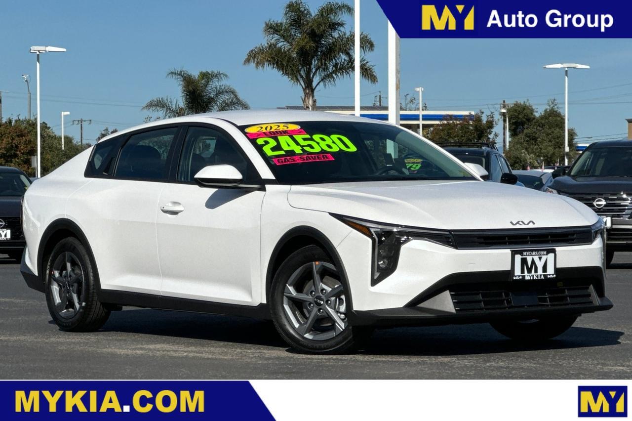 2025 Kia K4 LXS