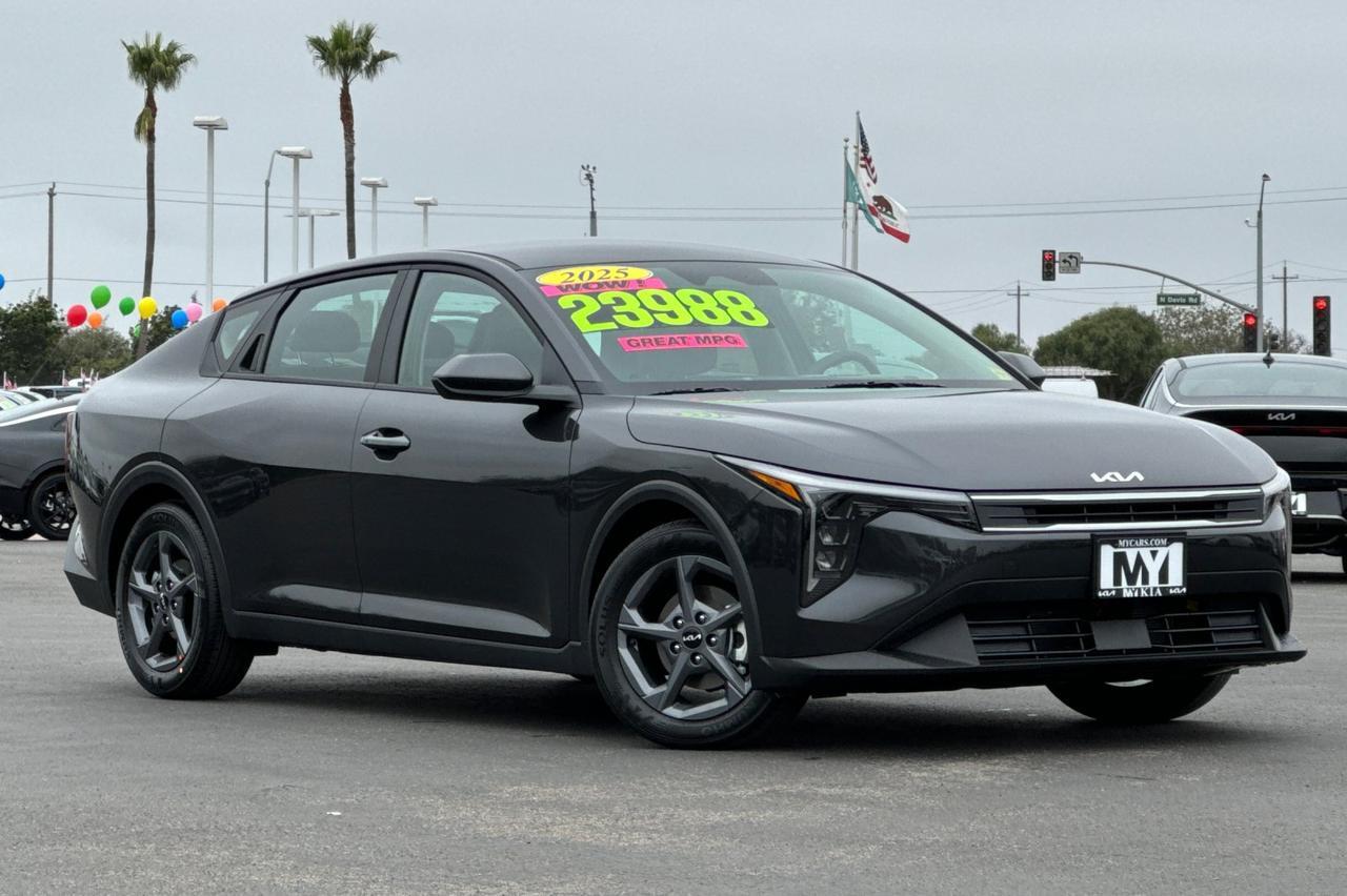 2025 Kia K4 LXS Salinas CA