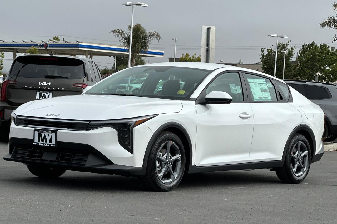2025 Kia K4 LXS Salinas CA