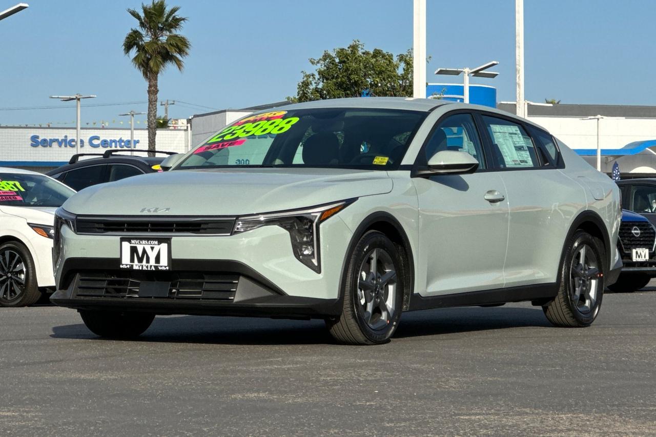 2025 Kia K4 LXS Salinas CA