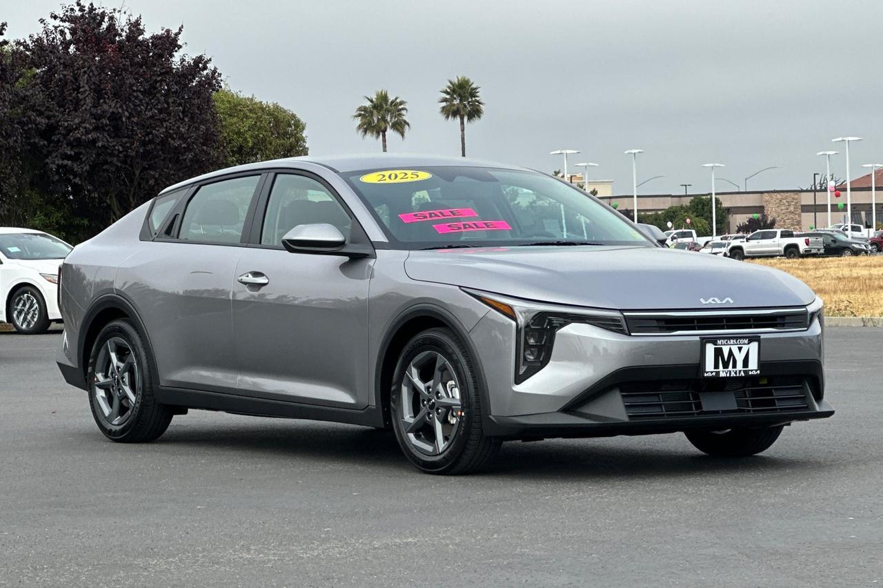 2025 Kia K4 LXS Salinas CA