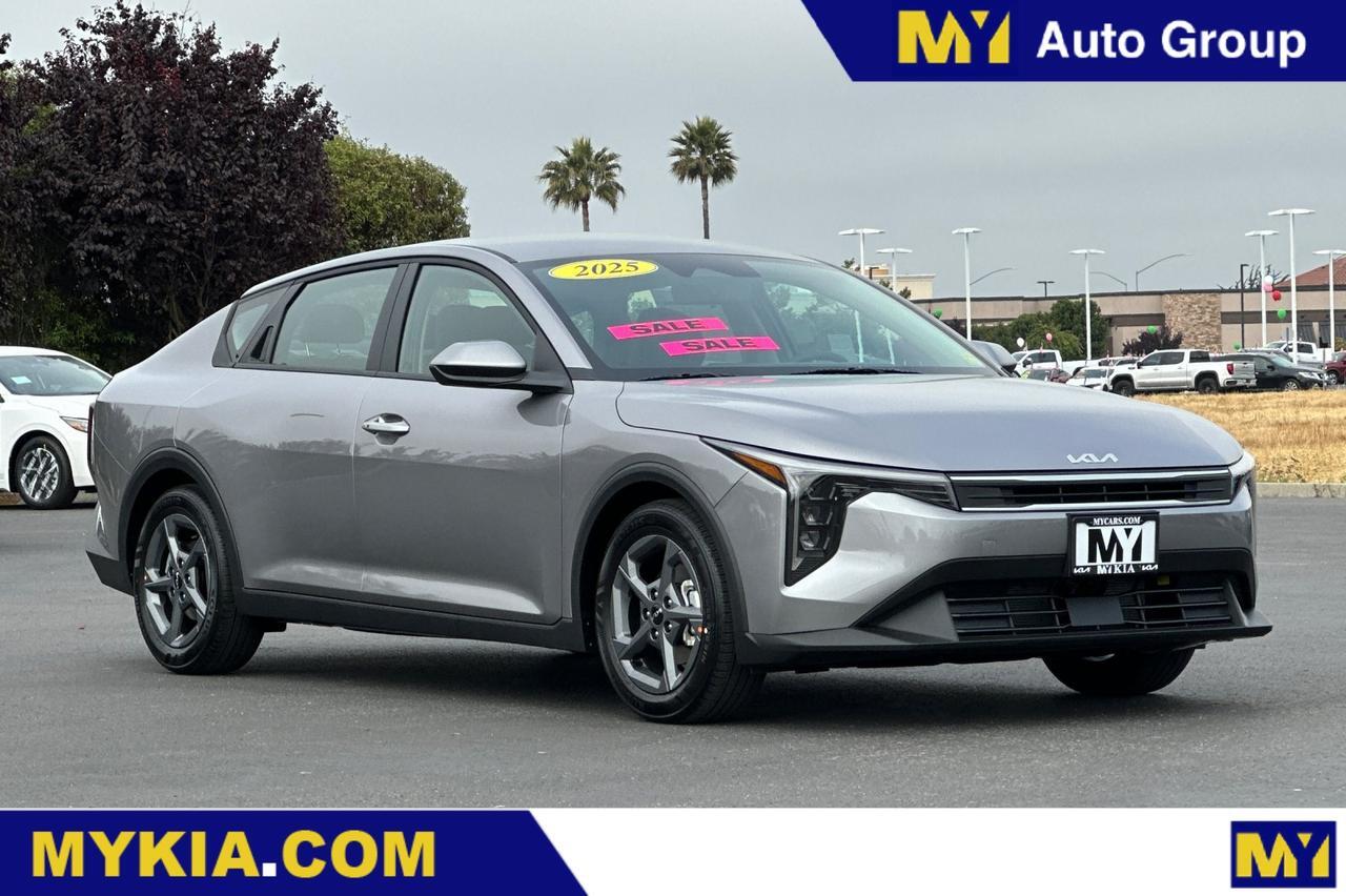 2025 Kia K4 LXS Salinas CA