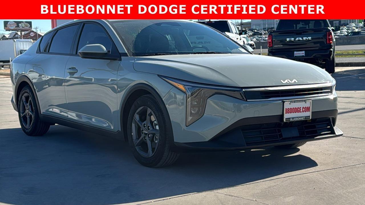 2025 Kia K4 LXS