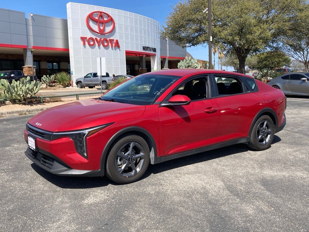 2025 Kia K4 LXS