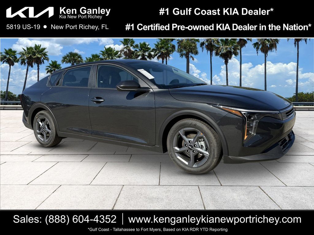 2025 Kia K4 LXS