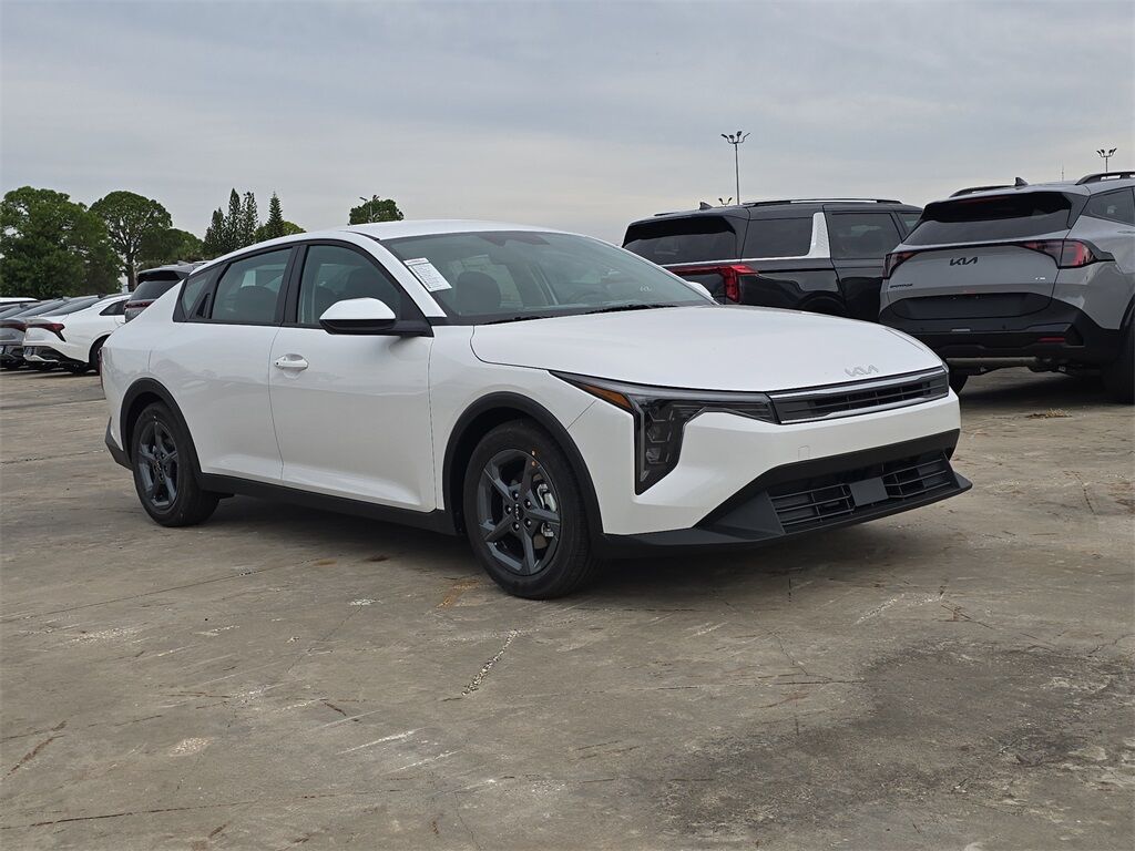 2025 Kia K4 LXS San Clemente CA