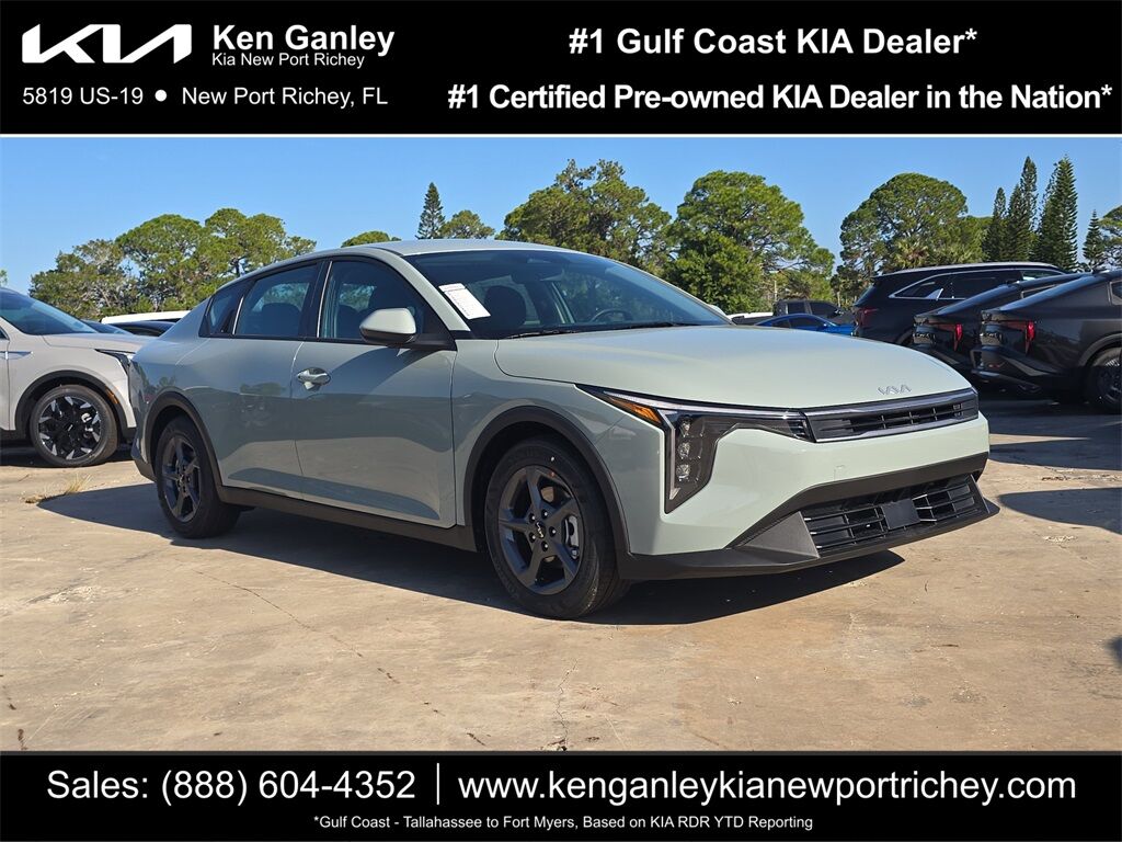 2025 Kia K4 LXS