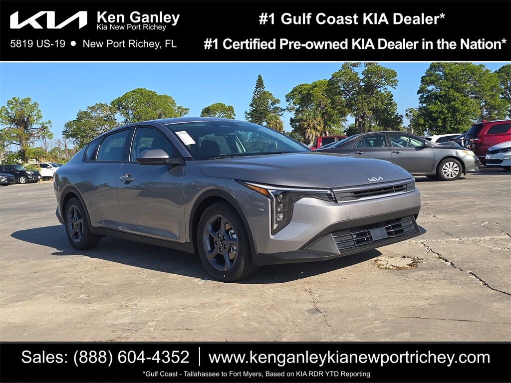 2025 Kia K4 LXS